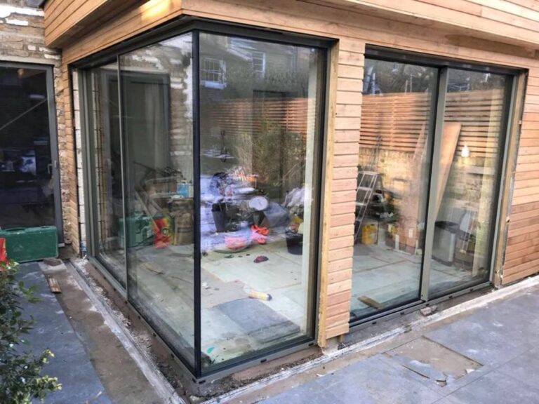 29 – residential aluminium fixed panels